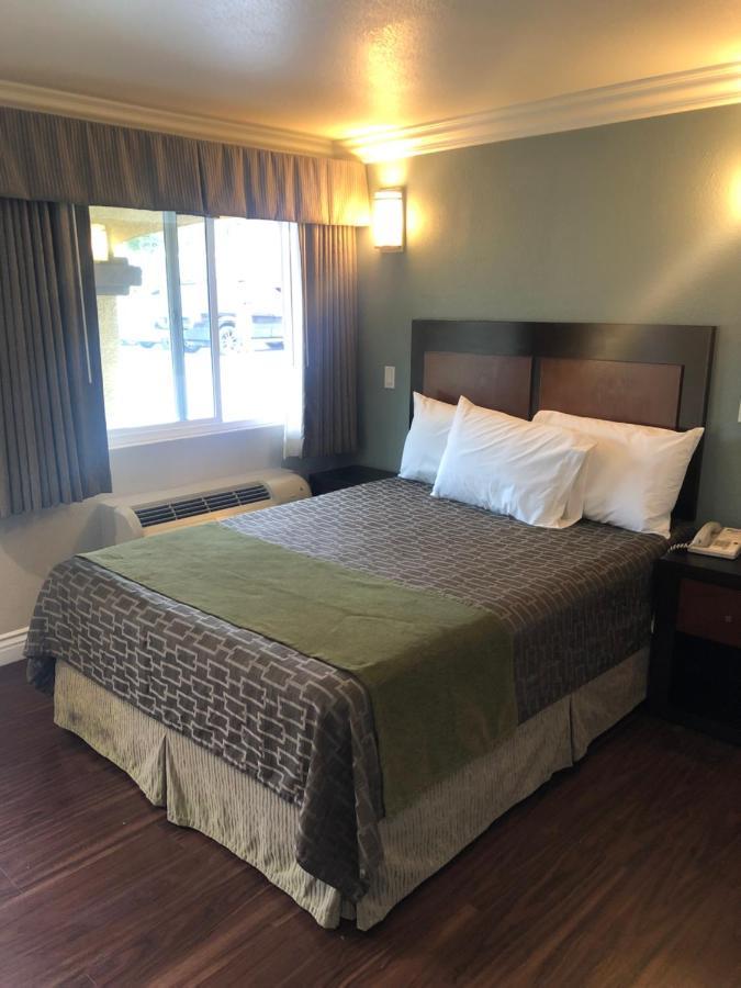 American Inn Downey Exterior foto